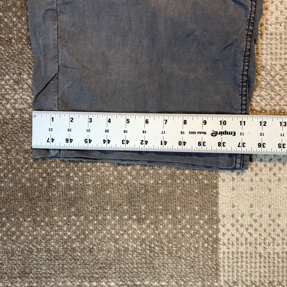 American Eagle Womens Grey Cargo Pants Wide Leg Stretch Size 12 Regular - Picture 9 of 10
